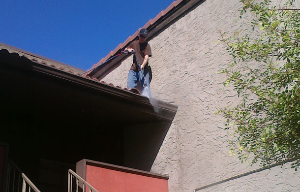 commercial-gutter-cleaning-avondale